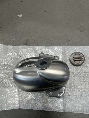 Triumph 1262543 sprocket cover - triumph,